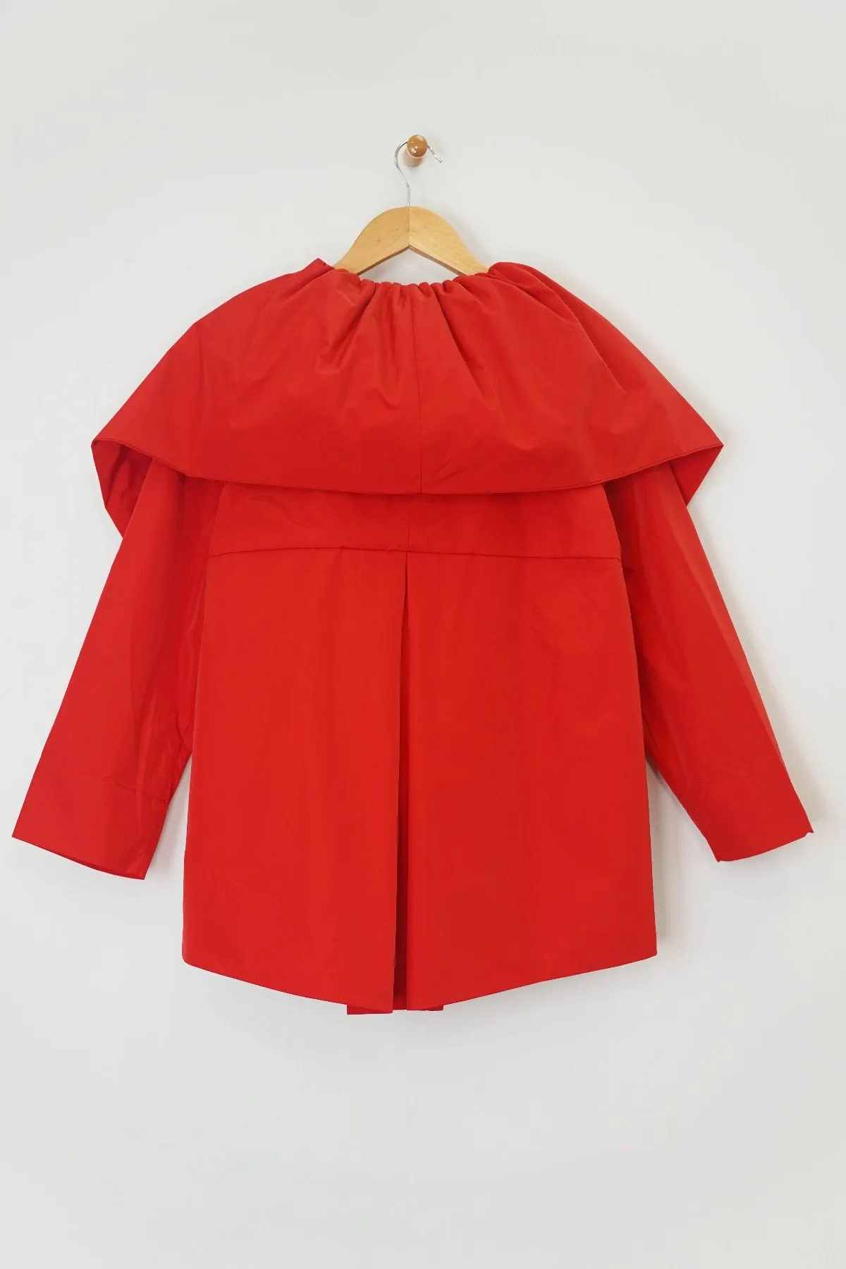 29" Open Ruffle Collar Jacket