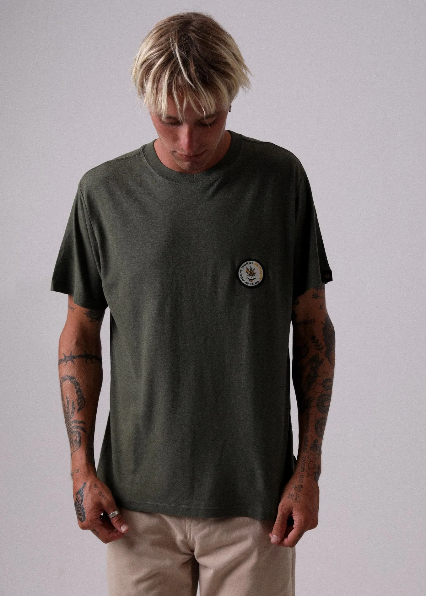 Afends Mens No Worries - Hemp Retro Fit Tee