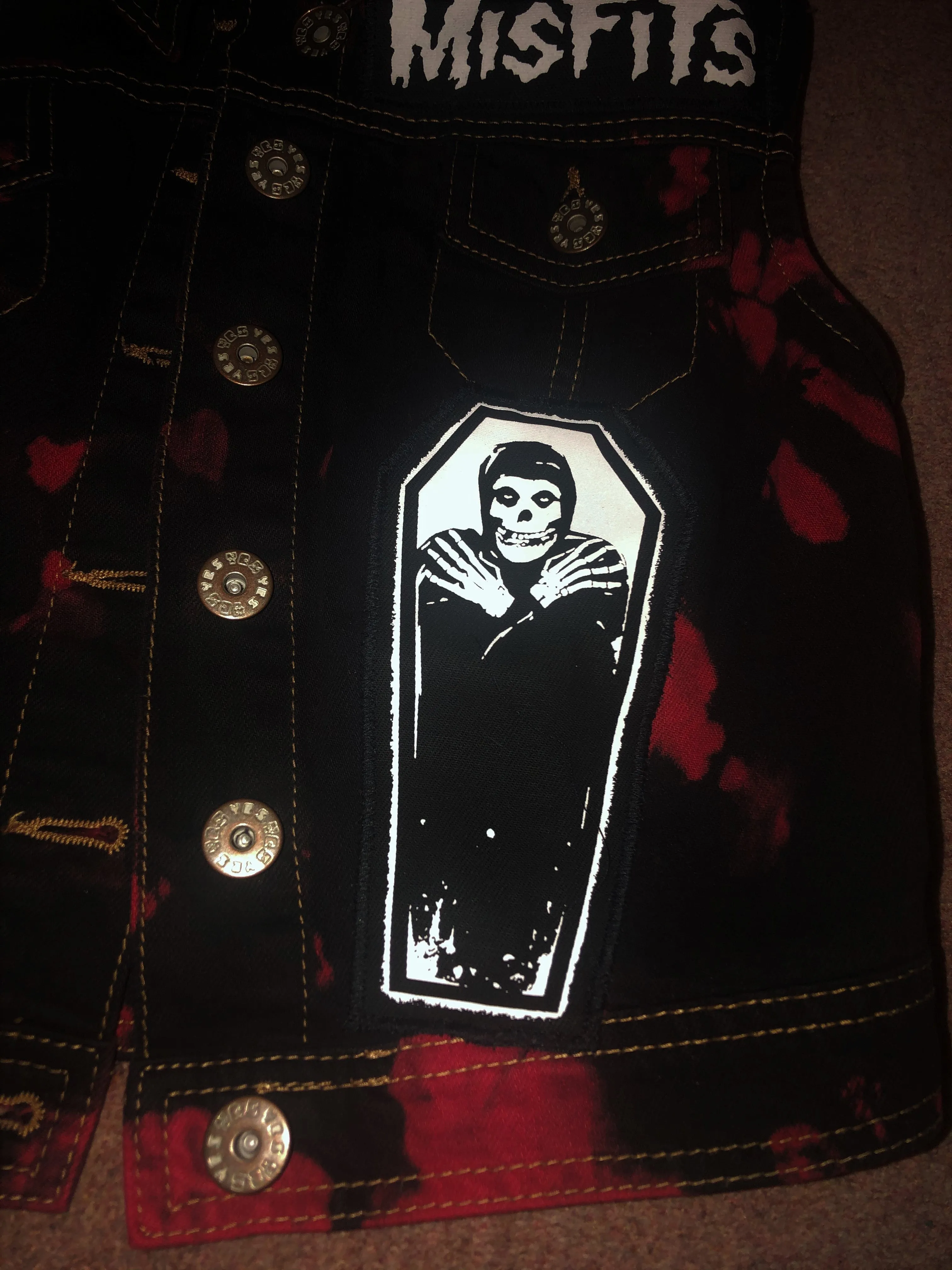 Misfits Fiend Club Punk Girls' Black 'n' Crimson (Ghost) Tie-Bleach Denim Cut-Off Jacket