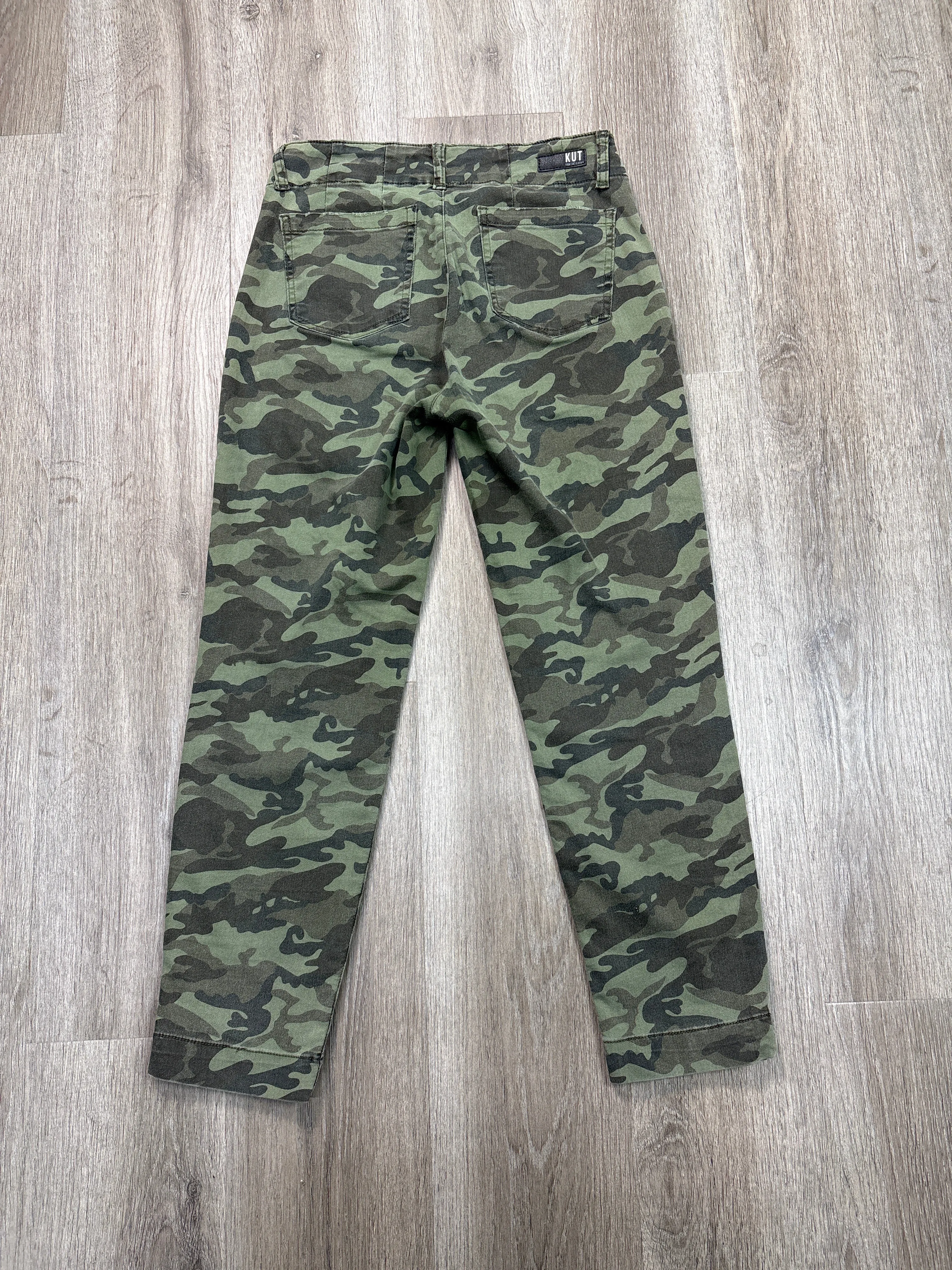 Pants Cargo & Utility By Kut In Camouflage Print, Size: 6