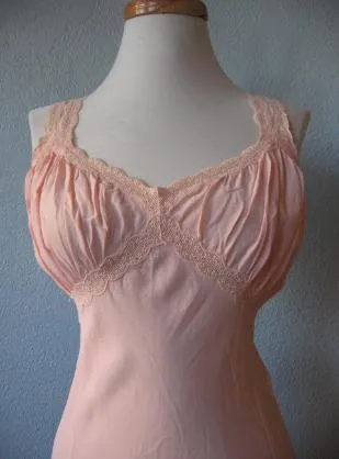 Women's 30s 40s Nightgown and Bed Jacket Pink Rayon and Silk Vintage Small Barbizon VFG